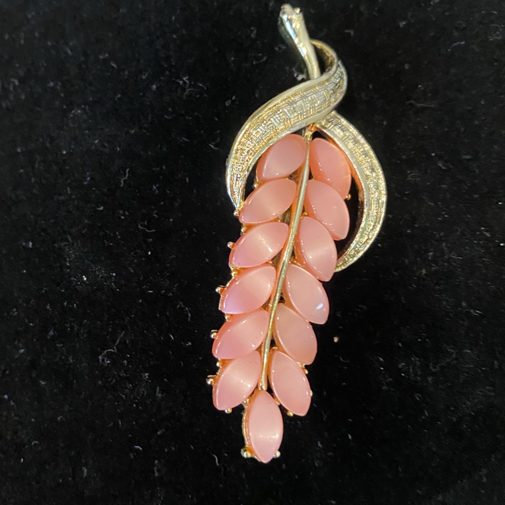 Elegant Pink and Gold Leaf Brooch